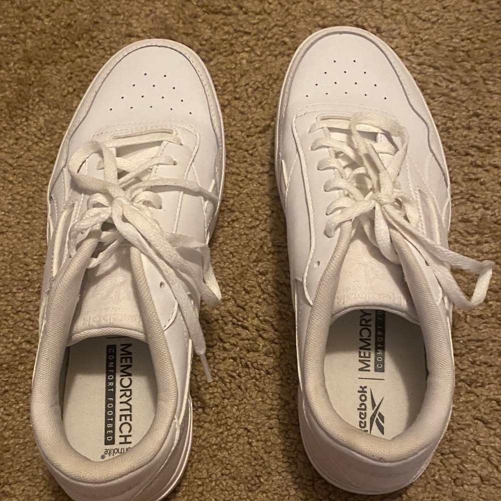 Reebok Classic White MemoryTech Shoes